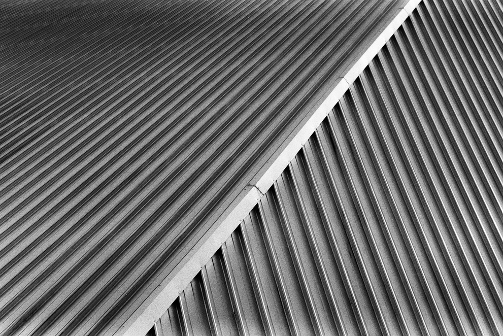 Abstract black and white photograph of the roof of the FLASH roof build for the world exibition in 2000.